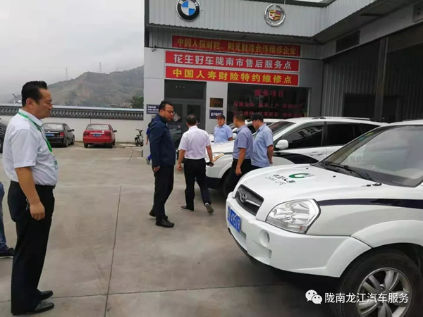 金錘鈑金，銀槍噴漆！龍江汽修值得信賴！