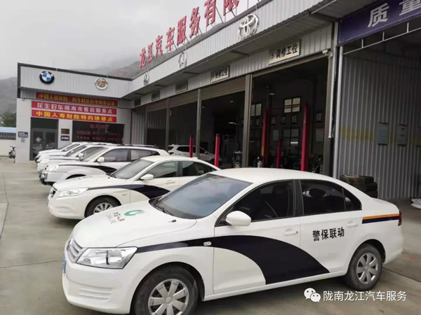 金錘鈑金，銀槍噴漆！龍江汽修值得信賴！