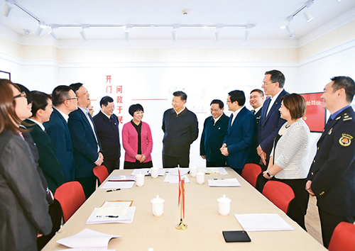 習(xí)近平：堅(jiān)持、完善和發(fā)展中國(guó)特色社會(huì)主義國(guó)家制度 與法律制度